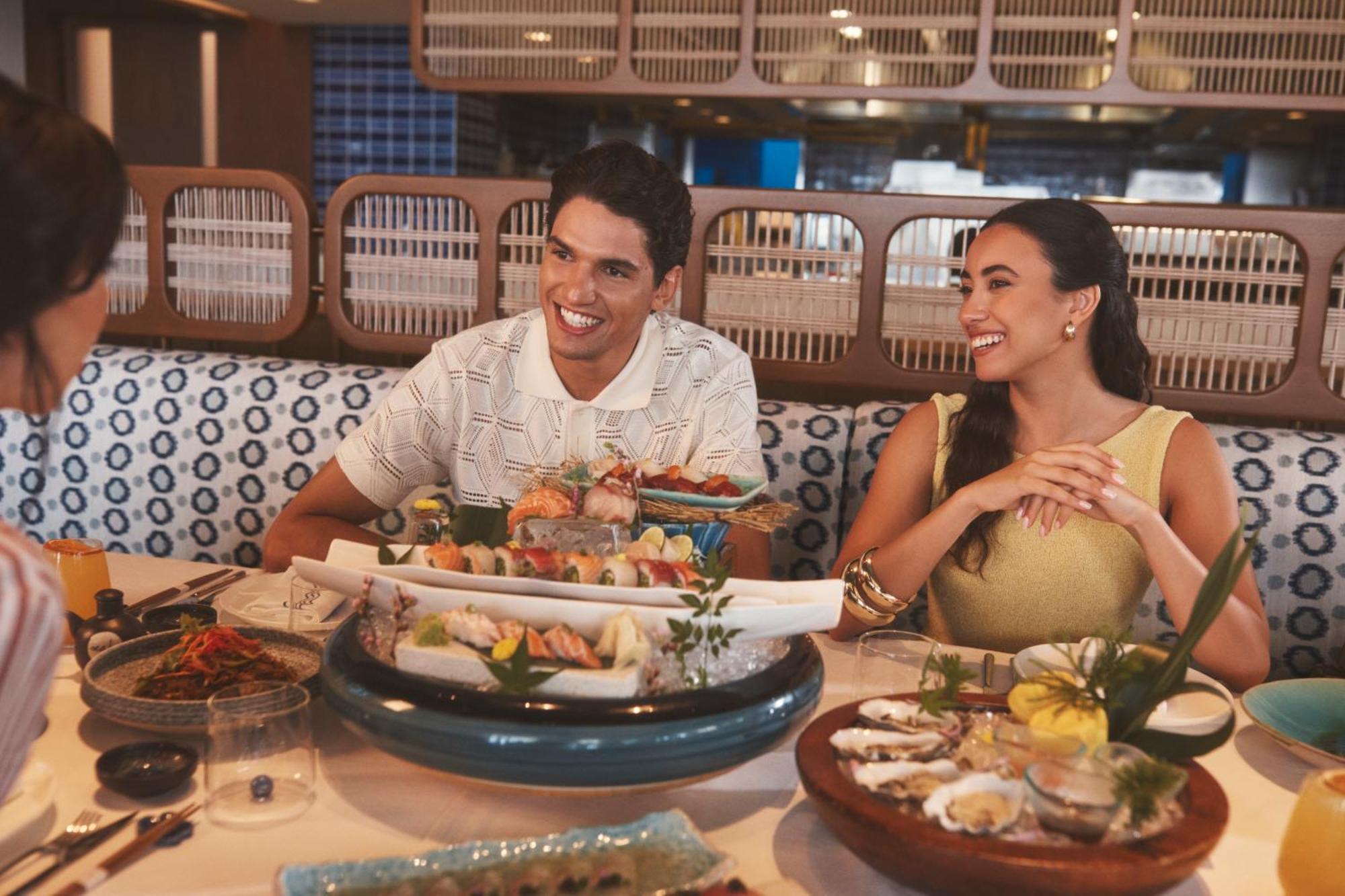 Four Seasons Resort Dubai At Jumeirah Beach Exterior foto Kim Kardashian and Rob Kardashian at Nobu